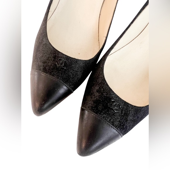 Chanel black suede pumps - Picture 5 of 8